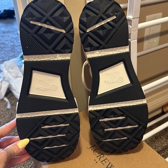 Chuck Taylor Converse High Top Platform Sneaker - Picture 5 of 6